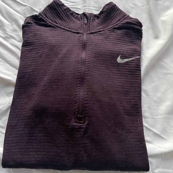 Nike Tops - Nike running therma 1/4 zip top